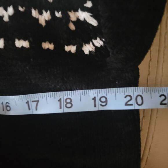 Alfred Dunner Women's Sweater Size PXL Snowflake and skaters design Front Zip - Picture 10 of 11